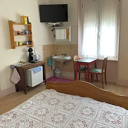 Arnica Lit 140 Wifi Sdb Partagée Bed & Breakfast Saint-Amarin