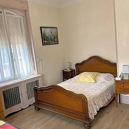 Arnica Lit 140 Wifi Sdb Partagée Bed & Breakfast